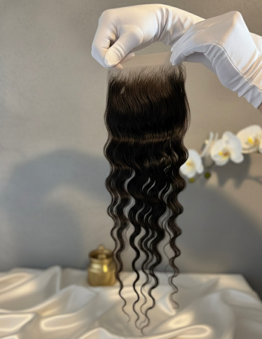 The Crown Closure | The Blanc Wavy Finish